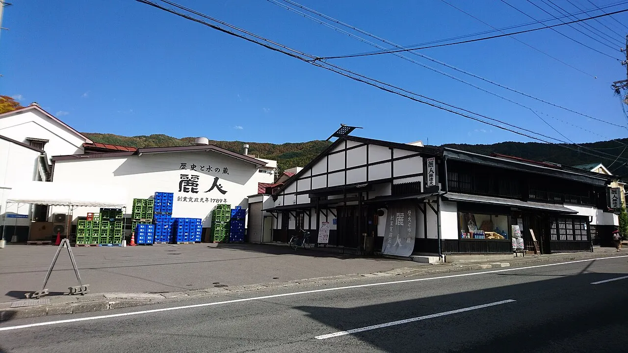 麗人酒造の建物