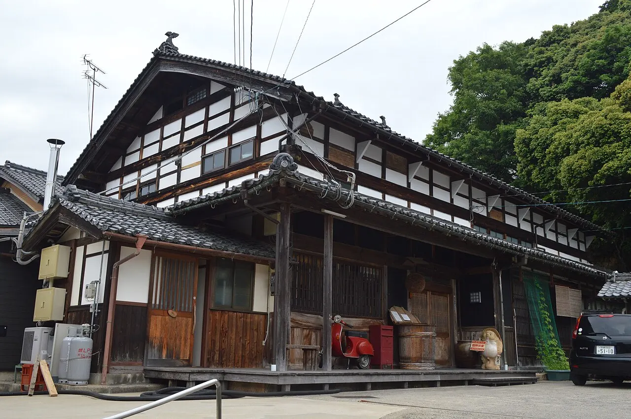白杉酒造の建物