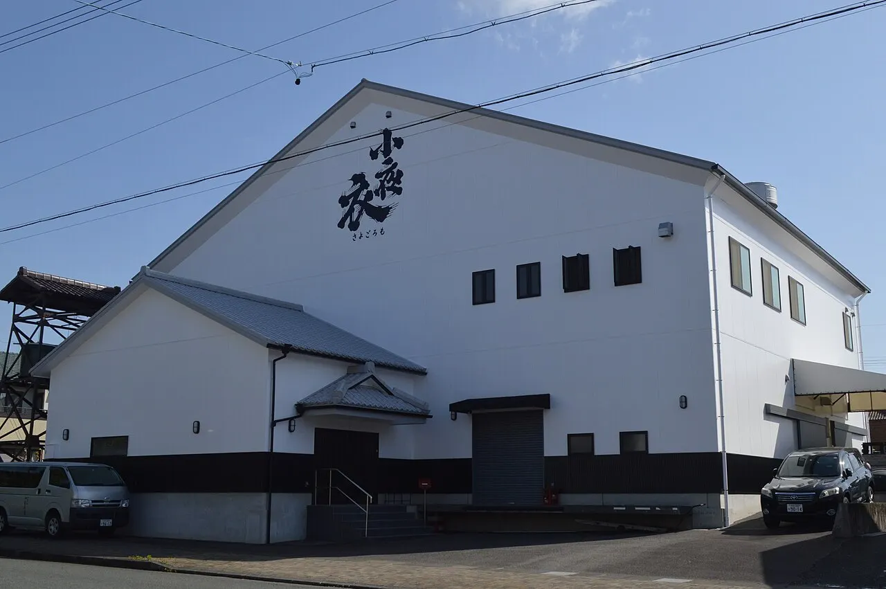 森本酒造の建物