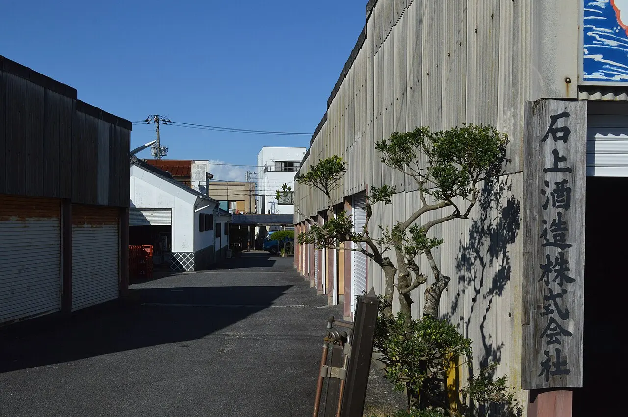 石上酒造の建物