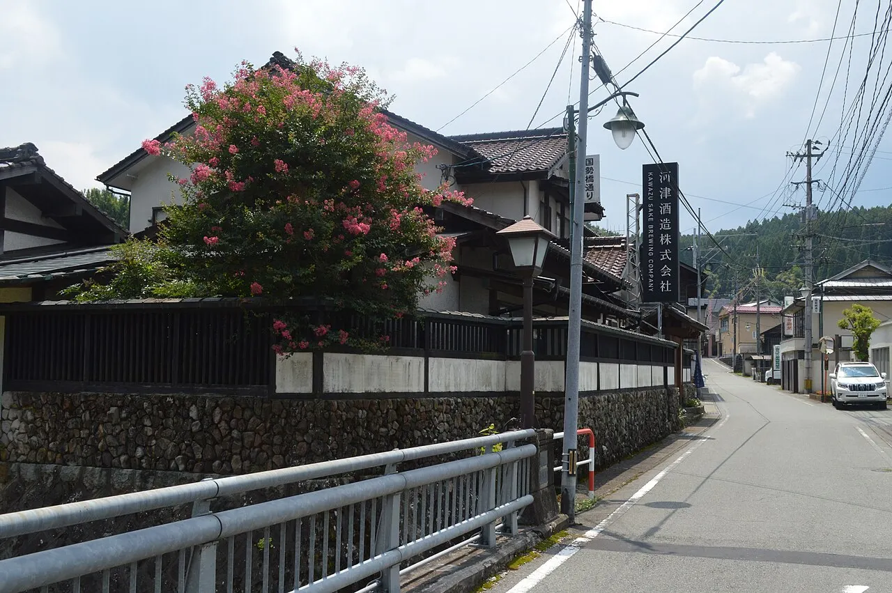河津酒造の建物