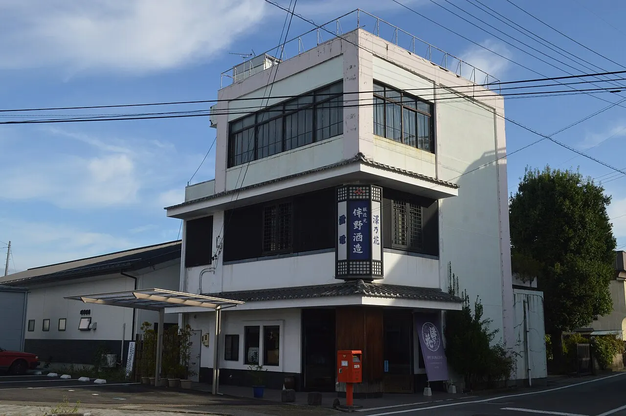 伴野酒造の建物