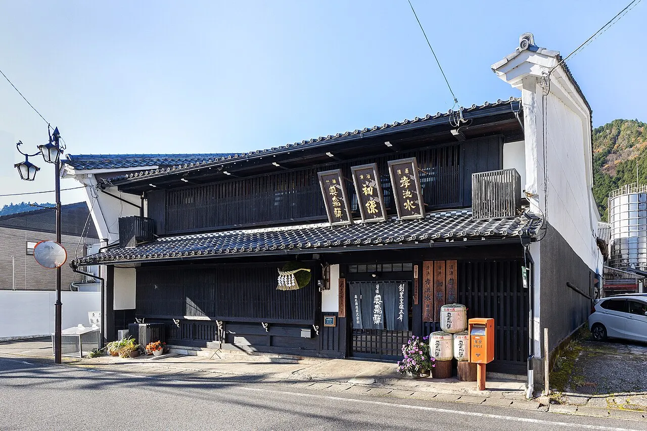奥飛騨酒造の蔵元本店
