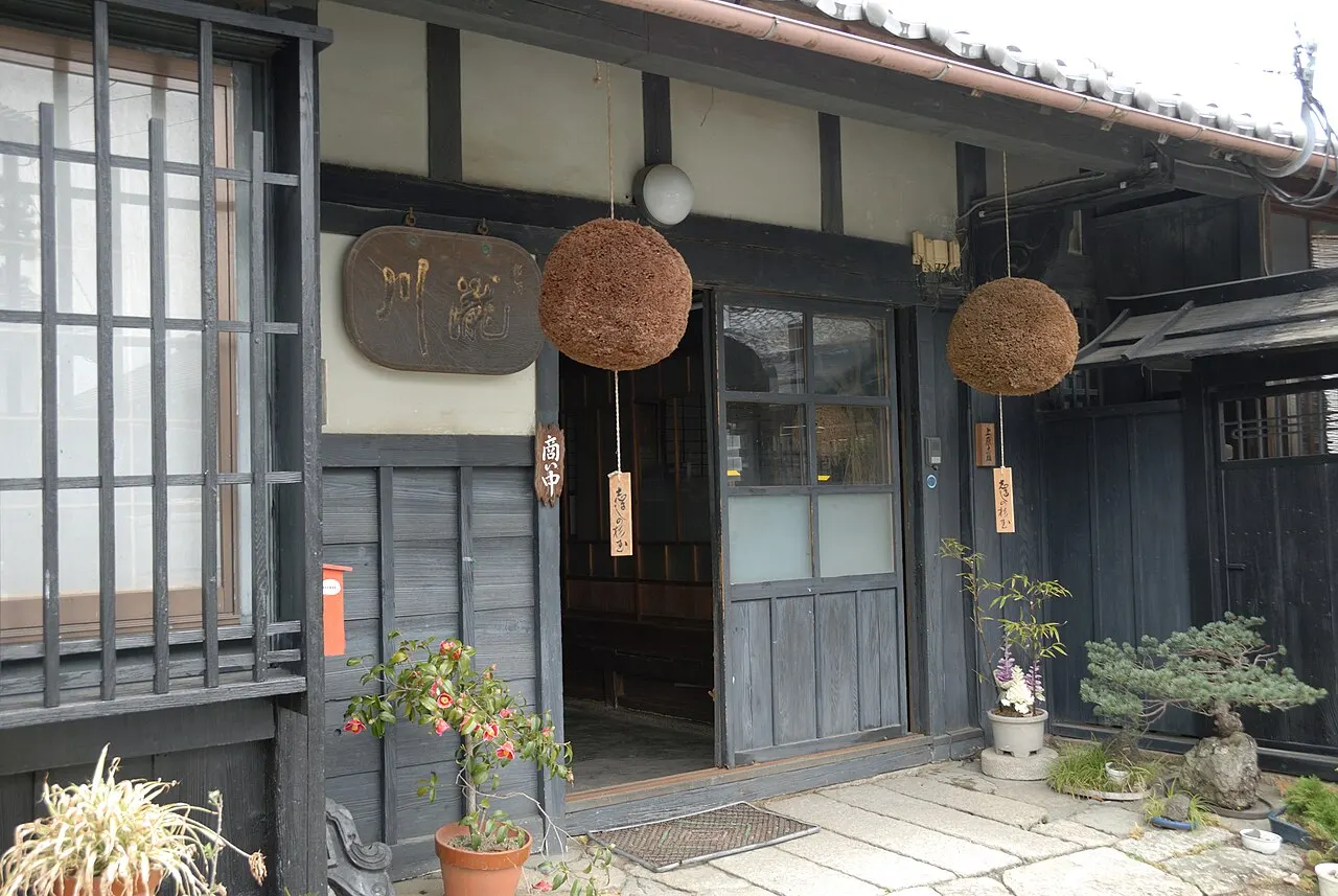 上原酒造の建物