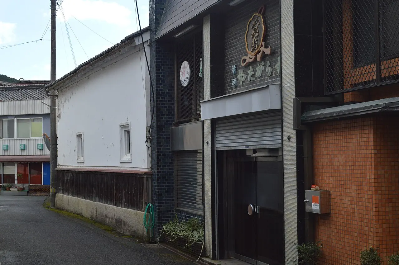 北岡本店の建物