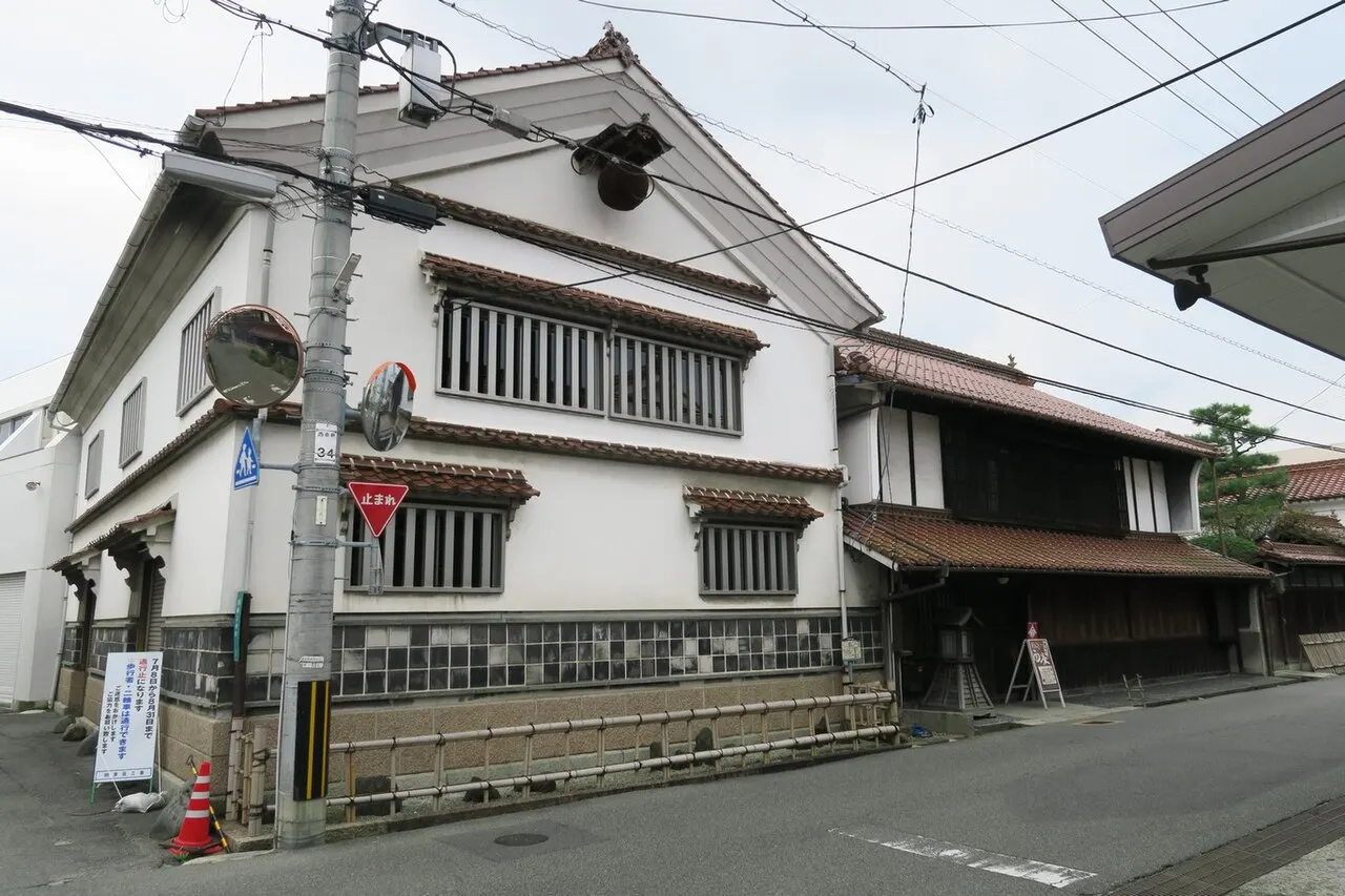 賀茂泉酒造の建物
