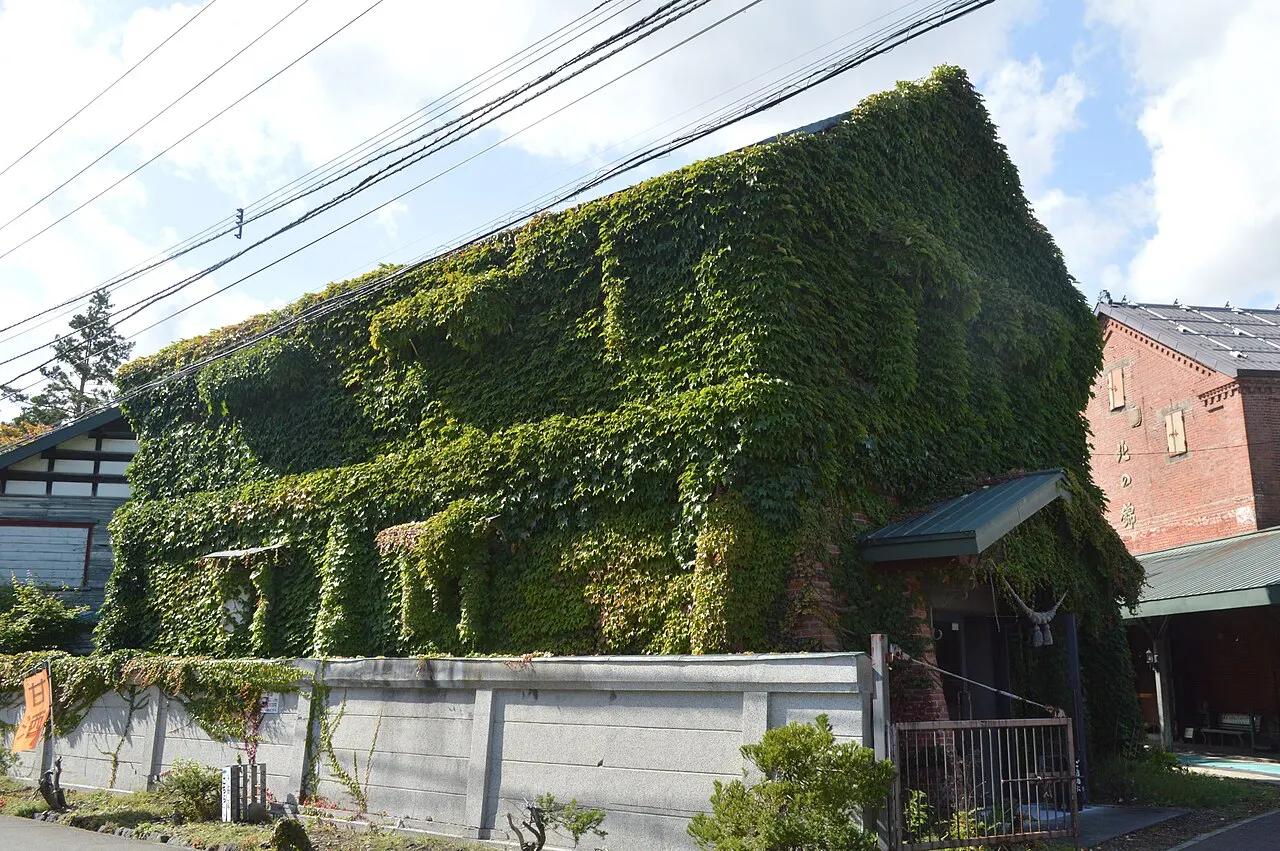 小林酒造の旧資材庫（昔の酒道具展示館）