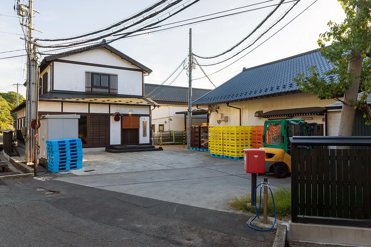 楯の川酒造の建物