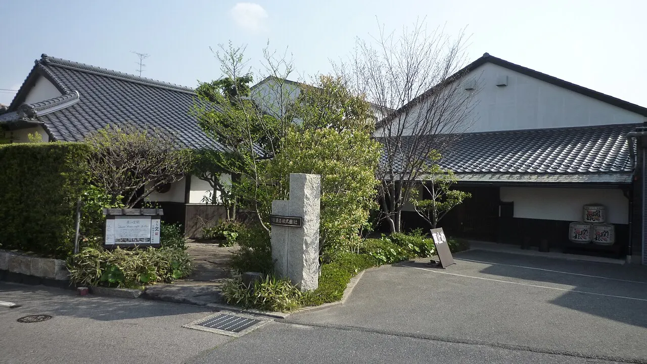 下関酒造の建物